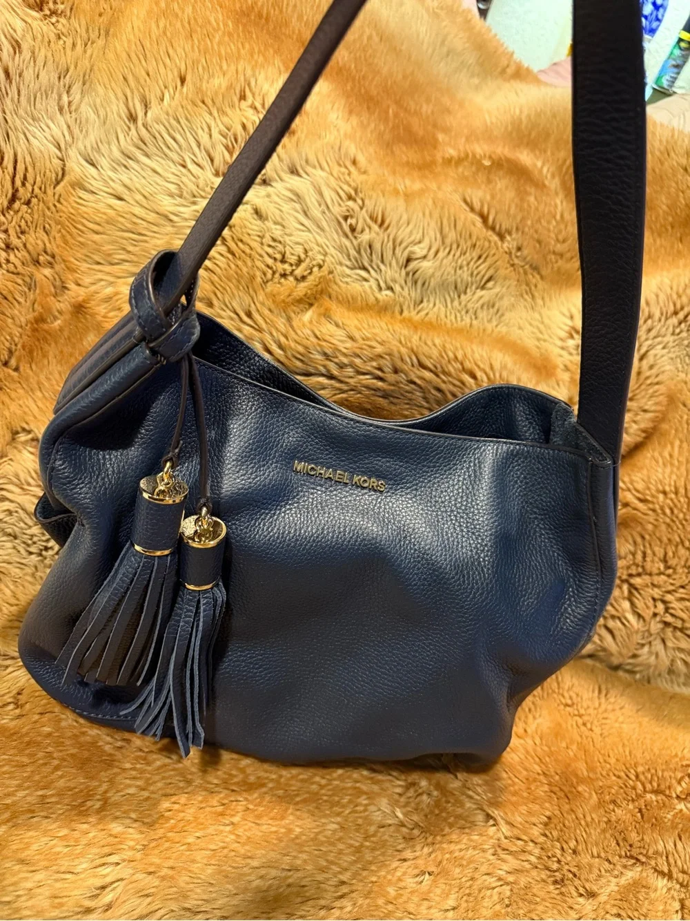 Michael Kors Ashbury Large Shoulder Bag